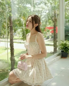 The Impeccable Elegance of Tang My Han: Redefining the Modern Lady Aesthetic - image 9