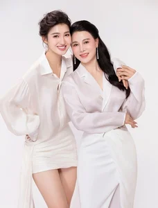 The Timeless Beauty of Runner-up Phuong Nhi's Mother Revealed - image 3