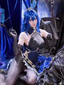 Coser Hoshilily as Azur Lane New Jersey: Enchanting Bunny Garden Beauty! - image 4