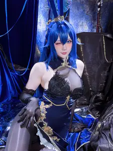 Coser Hoshilily as Azur Lane New Jersey: Enchanting Bunny Garden Beauty! - image 2