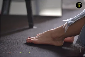 Elegant Lifestyle Photography: Model Fan Meimei in IESS Collection 073 - Painting Toenails - image 72