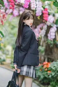 Xian Nu Juan (Vol.8662 YiTuYu) Serene Stroll in a Lush Botanical Garden - image 11