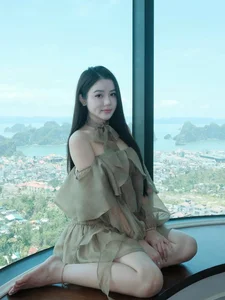 Hot Girl Bo Chanh Stuns Fans with Elegant Style and Million-Dollar Views - image 1