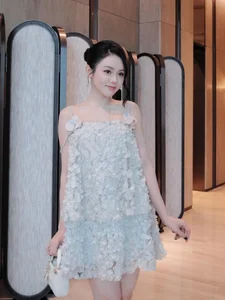 Hot Girl Bo Chanh Stuns Fans with Elegant Style and Million-Dollar Views - image 3