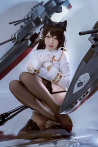 Ban Ban Zi Cosplay: Atago from Azur Lane 46P Photo Set - image 11