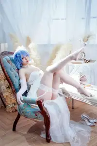 Coser Ban Ban Zi: Azur Lane Chapayev in White Knight's Melody Dress - Enchanting Beauty - image 10