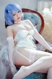 Coser Ban Ban Zi: Azur Lane Chapayev in White Knight's Melody Dress - Enchanting Beauty - image 22