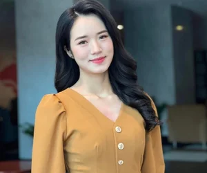 Stunning Gen Z VTV Weather Presenters Captivate Audiences with Style and Grace - image 5