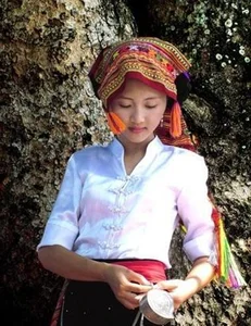 Discover the Secrets Behind the Stunning Beauty and Wasp Waist of Thai Models - image 2