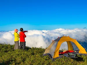 Conquering Pa Thien - Voi Mep: A Breathtaking Trekking Adventure Through Vietnam's Sea of Clouds and Ancient Forests - image 7