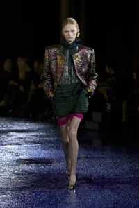 Rose Blackpink Captivates at Fashion Show: A Mix of Beauty and Concern Over Her Slim Frame - image 13