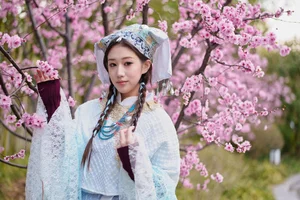 Elegant Artistic Portrait Photography: Featuring Zang Yi Tong in YiTuYu Art Language Vol.9027 Collection - image 49