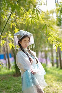 Elegant Artistic Portrait Photography: Featuring Zang Yi Tong in YiTuYu Art Language Vol.9027 Collection - image 24