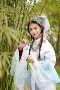Elegant Artistic Portrait Photography: Featuring Zang Yi Tong in YiTuYu Art Language Vol.9027 Collection - image 5