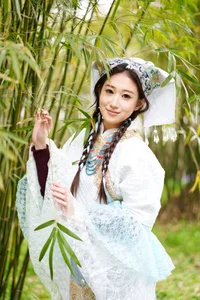 Elegant Artistic Portrait Photography: Featuring Zang Yi Tong in YiTuYu Art Language Vol.9027 Collection - image 33