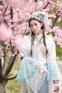 Elegant Artistic Portrait Photography: Featuring Zang Yi Tong in YiTuYu Art Language Vol.9027 Collection - image 13