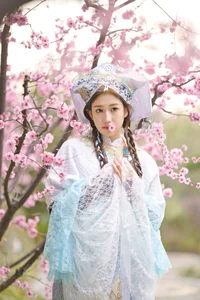 Elegant Artistic Portrait Photography: Featuring Zang Yi Tong in YiTuYu Art Language Vol.9027 Collection - image 4