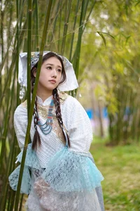 Elegant Artistic Portrait Photography: Featuring Zang Yi Tong in YiTuYu Art Language Vol.9027 Collection - image 34