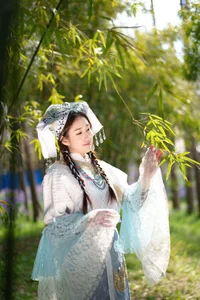 Elegant Artistic Portrait Photography: Featuring Zang Yi Tong in YiTuYu Art Language Vol.9027 Collection - image 32