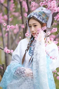 Elegant Artistic Portrait Photography: Featuring Zang Yi Tong in YiTuYu Art Language Vol.9027 Collection - image 6
