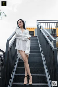 IESS Kele Gallery: Capturing Gentleness in the Boyfriend Shirt Series - image 6