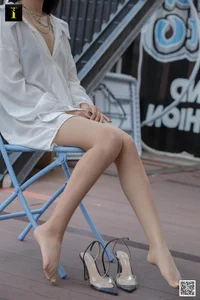 IESS Kele Gallery: Capturing Gentleness in the Boyfriend Shirt Series - image 78
