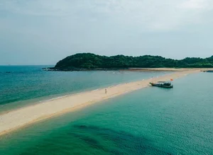 Discover the Unique Underwater Walking Path at Hon Ca Chep Island: A Must-Visit Coastal Wonder - image 5