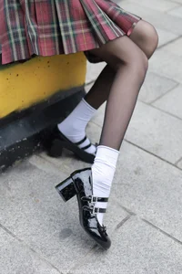 The Essence of Spring with Tuantuan - IESS Seasonal Fashion Photography - image 38