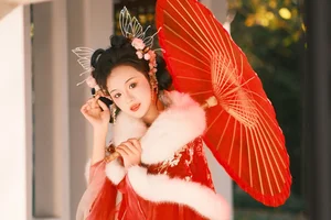 YiTuYu Art Language Vol.6304: A Sophisticated Visual Journey with Mu Mu - image 4