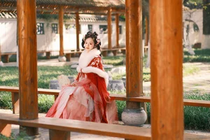 YiTuYu Art Language Vol.6304: A Sophisticated Visual Journey with Mu Mu - image 28