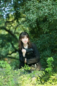 Contemporary Portraiture: YiTuYu Art Language Vol.6194 Featuring Lin Lin - image 4