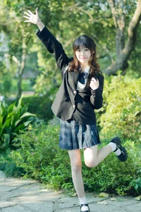 Contemporary Portraiture: YiTuYu Art Language Vol.6194 Featuring Lin Lin - image 7