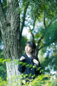 Contemporary Portraiture: YiTuYu Art Language Vol.6194 Featuring Lin Lin - image 0