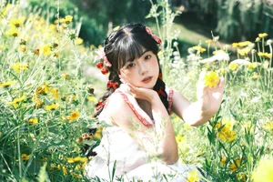 Artistic Elegance: Yi Zhi Nuan Nuan in YiTuYu Art Language Vol.7819 - image 4