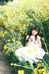 Artistic Elegance: Yi Zhi Nuan Nuan in YiTuYu Art Language Vol.7819 - image 3