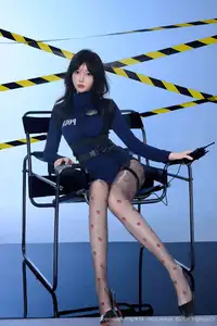 XiuRen No.10544: Yue Er Yue Er's Alluring Charm in a Captivating Photoshoot - image 2
