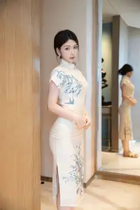 Liu Ting Ting: Timeless Elegance & Grace in Exquisite Qipao from XiuRen No.10605 - image 16