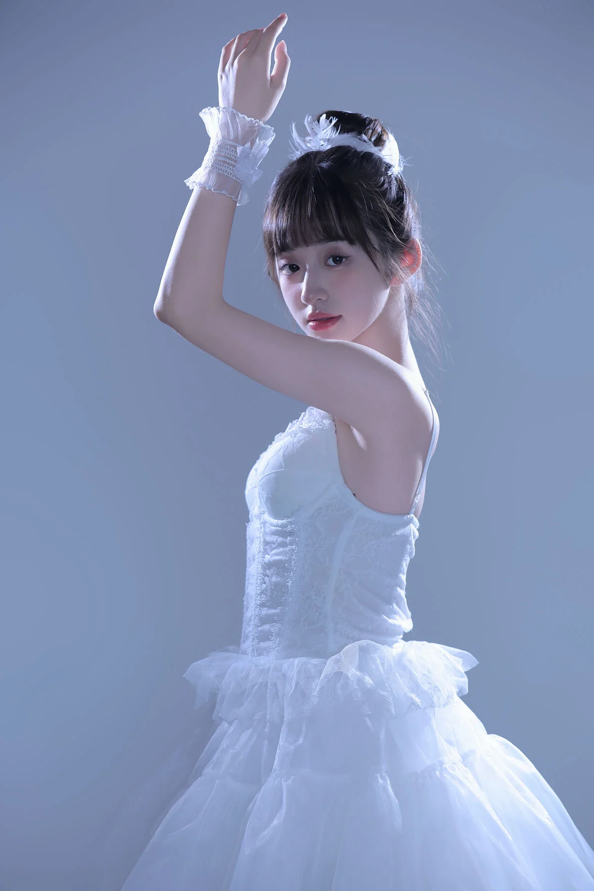 Licaicain Captivates in YiTuYu Art Language Vol.7465: A Visual Journey