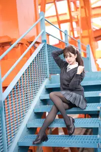 YiTuYu Vol.8824: Xiao Yi Schoolgirl Charm in Urban Setting - Captivating Youthful Elegance - image 23