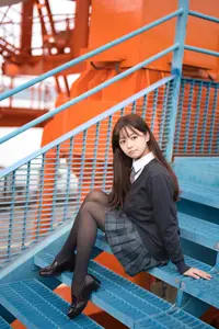 YiTuYu Vol.8824: Xiao Yi Schoolgirl Charm in Urban Setting - Captivating Youthful Elegance - image 14