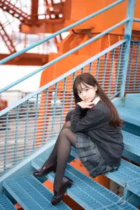 YiTuYu Vol.8824: Xiao Yi Schoolgirl Charm in Urban Setting - Captivating Youthful Elegance - image 22