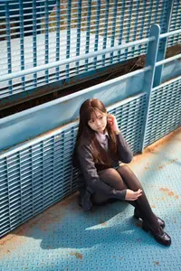 YiTuYu Vol.8824: Xiao Yi Schoolgirl Charm in Urban Setting - Captivating Youthful Elegance - image 24