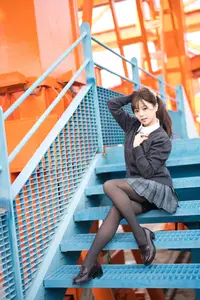 YiTuYu Vol.8824: Xiao Yi Schoolgirl Charm in Urban Setting - Captivating Youthful Elegance - image 20