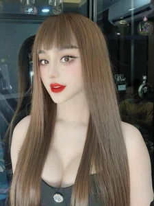 Lam Khanh Chi Debuts Youthful Transformation and Confirms New Romance with Young Partner - image 1