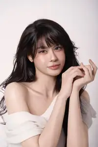 Truong Quynh Anh U40: Stunning Doll-Like Beauty & Chic Style Dazzle Fans. - image 0
