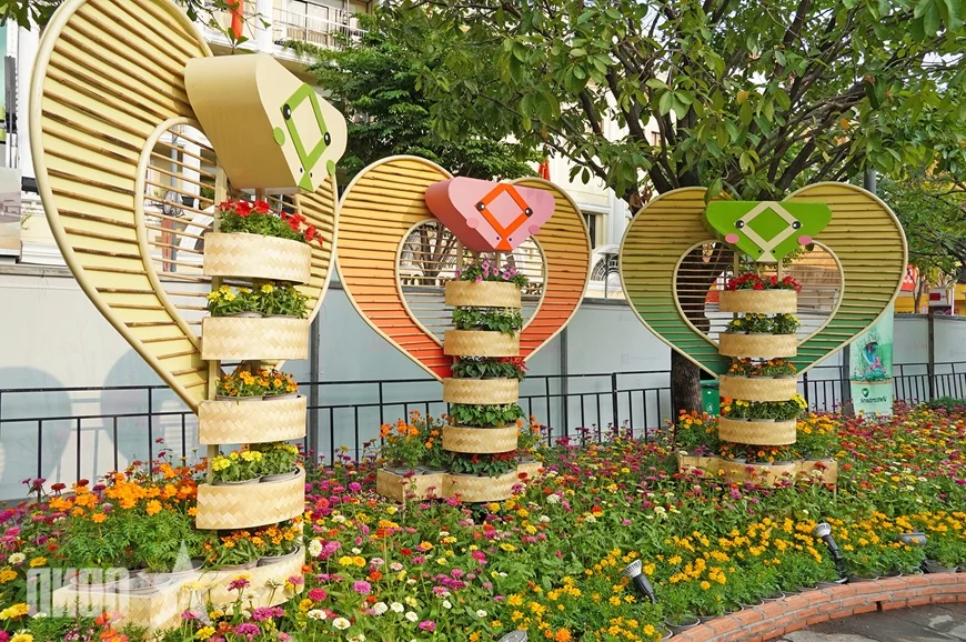 Nguyen Hue Flower Street 2025: The Majestic Snake Mascot Revealed