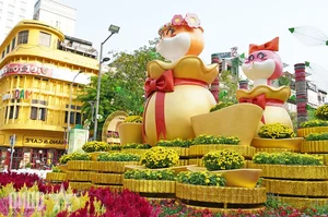 Nguyen Hue Flower Street 2025: The Majestic Snake Mascot Revealed - image 2