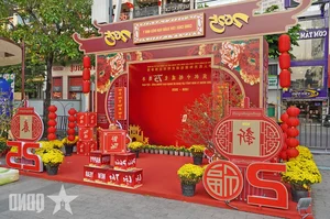 Nguyen Hue Flower Street 2025: The Majestic Snake Mascot Revealed - image 13