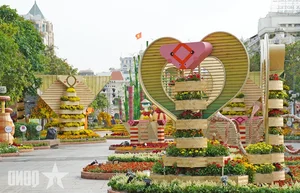 Nguyen Hue Flower Street 2025: The Majestic Snake Mascot Revealed - image 1