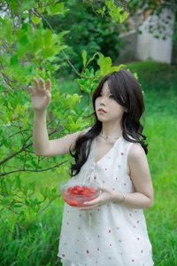 Elegant Portrait Photography Collection: YiTuYu Art Language Vol.10333 featuring Le Di - image 19